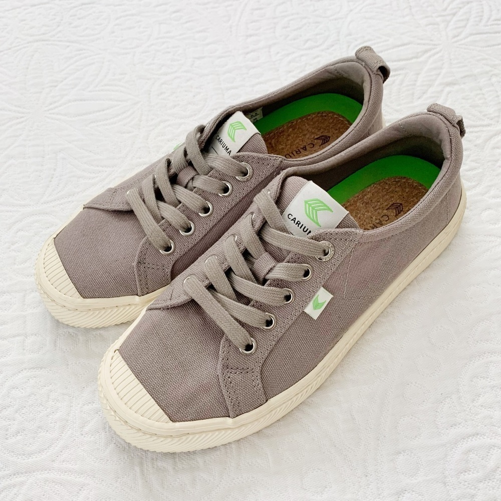 Cariuma OCA Low Canvas‎ Sneakers, Mystic Grey (M's 6.5, W's 8)